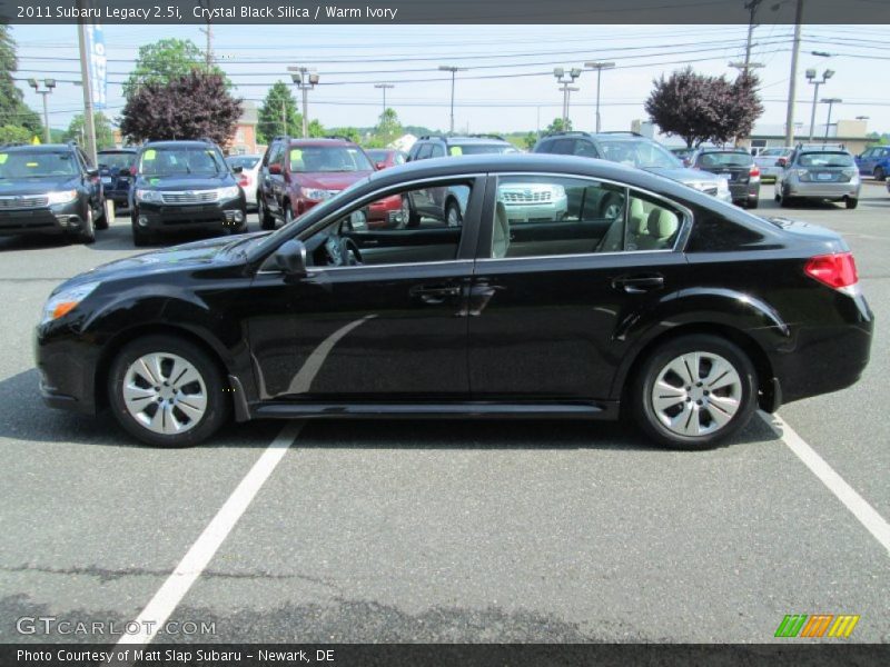 Crystal Black Silica / Warm Ivory 2011 Subaru Legacy 2.5i