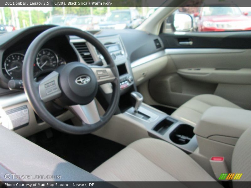 Crystal Black Silica / Warm Ivory 2011 Subaru Legacy 2.5i