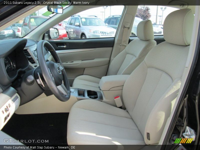 Crystal Black Silica / Warm Ivory 2011 Subaru Legacy 2.5i