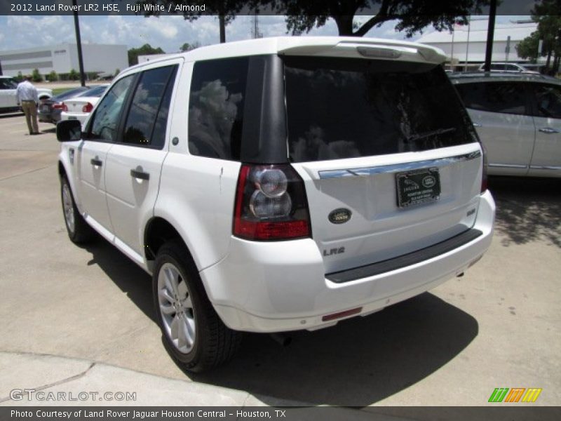 Fuji White / Almond 2012 Land Rover LR2 HSE