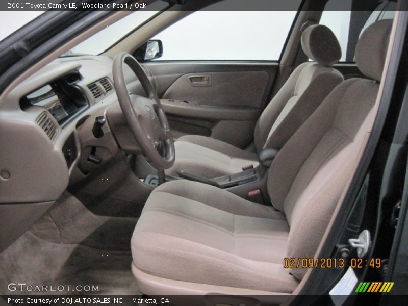 Woodland Pearl / Oak 2001 Toyota Camry LE