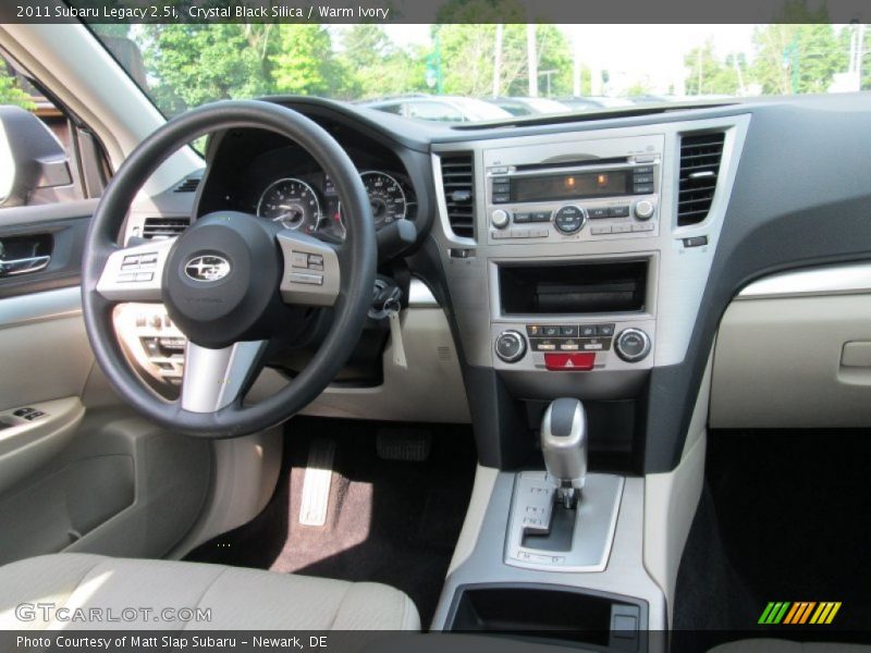 Crystal Black Silica / Warm Ivory 2011 Subaru Legacy 2.5i