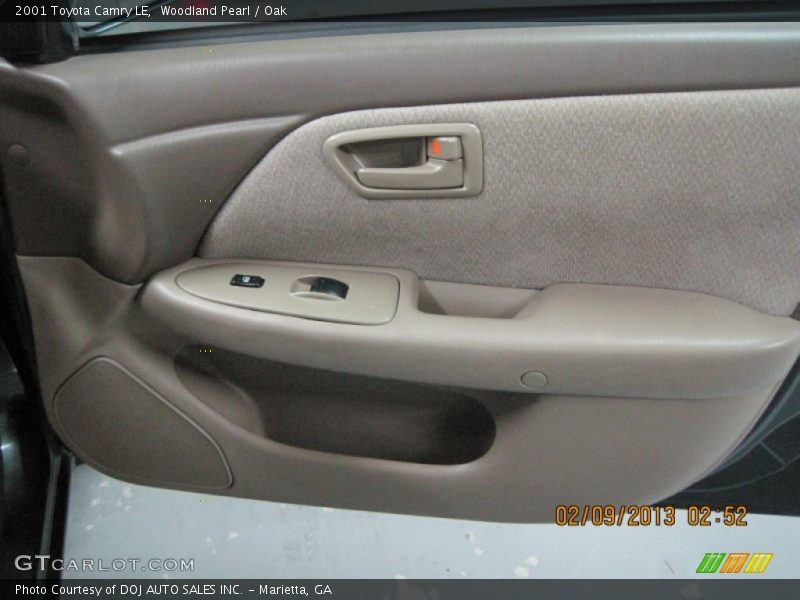 Woodland Pearl / Oak 2001 Toyota Camry LE