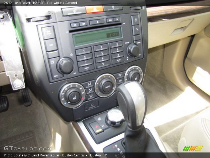 Fuji White / Almond 2012 Land Rover LR2 HSE