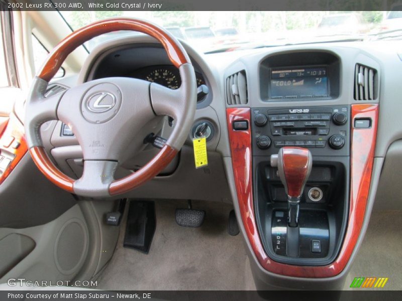 Dashboard of 2002 RX 300 AWD