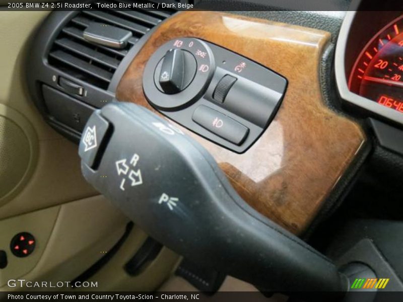 Controls of 2005 Z4 2.5i Roadster
