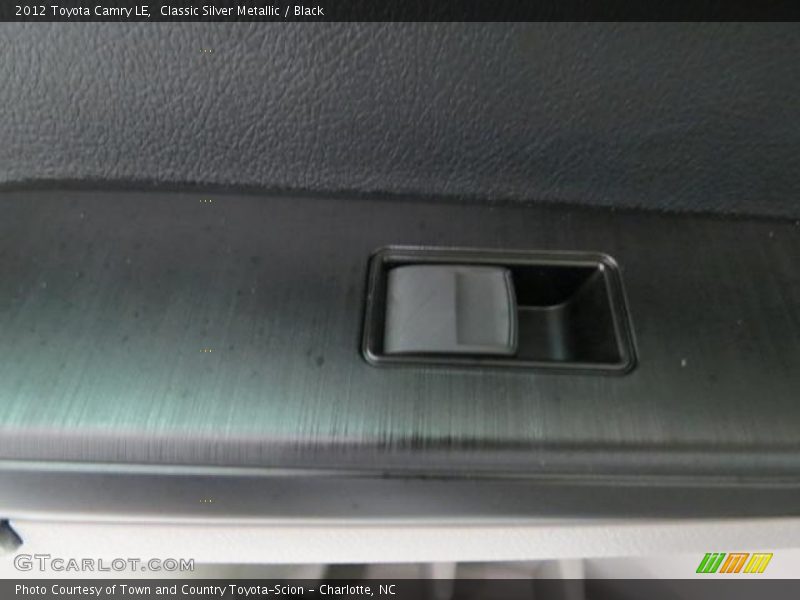 Classic Silver Metallic / Black 2012 Toyota Camry LE