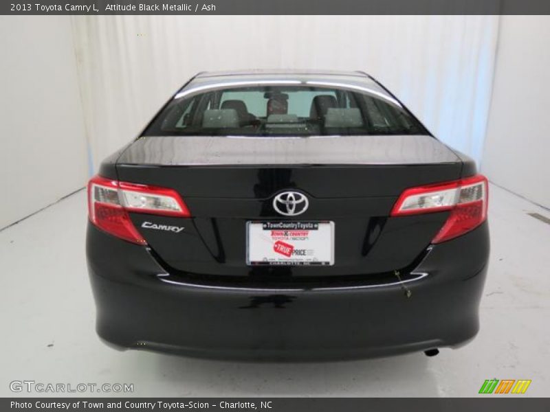 Attitude Black Metallic / Ash 2013 Toyota Camry L
