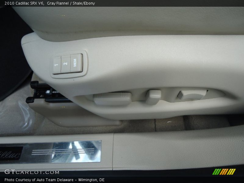 Gray Flannel / Shale/Ebony 2010 Cadillac SRX V6