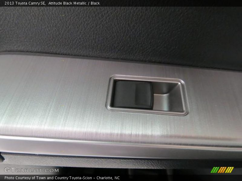 Attitude Black Metallic / Black 2013 Toyota Camry SE