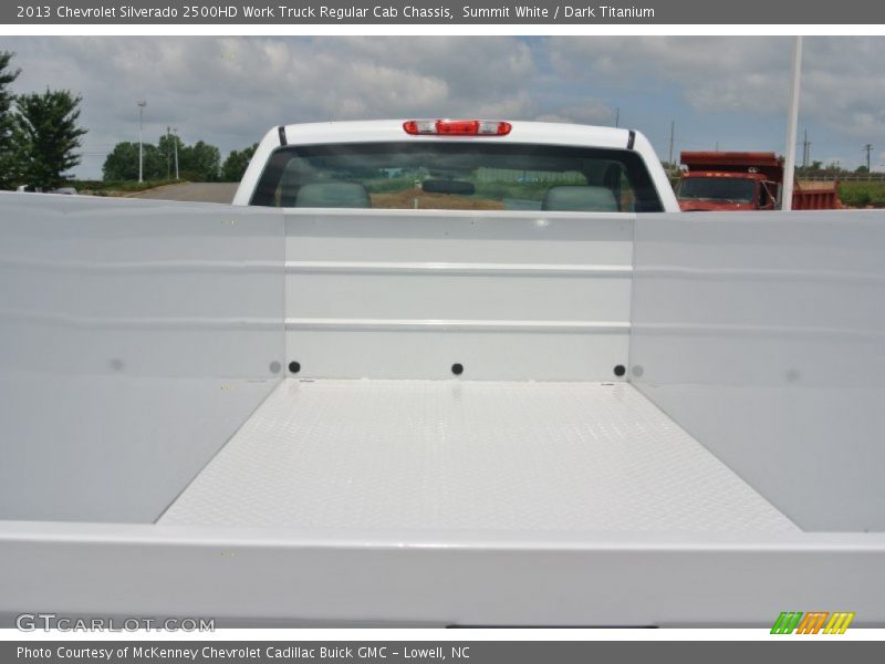 Summit White / Dark Titanium 2013 Chevrolet Silverado 2500HD Work Truck Regular Cab Chassis