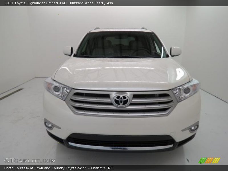 Blizzard White Pearl / Ash 2013 Toyota Highlander Limited 4WD