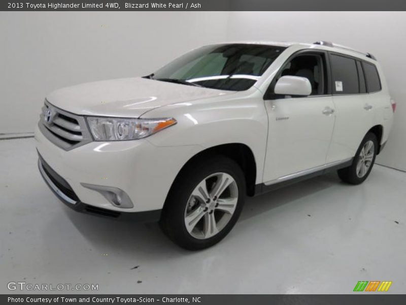 Blizzard White Pearl / Ash 2013 Toyota Highlander Limited 4WD