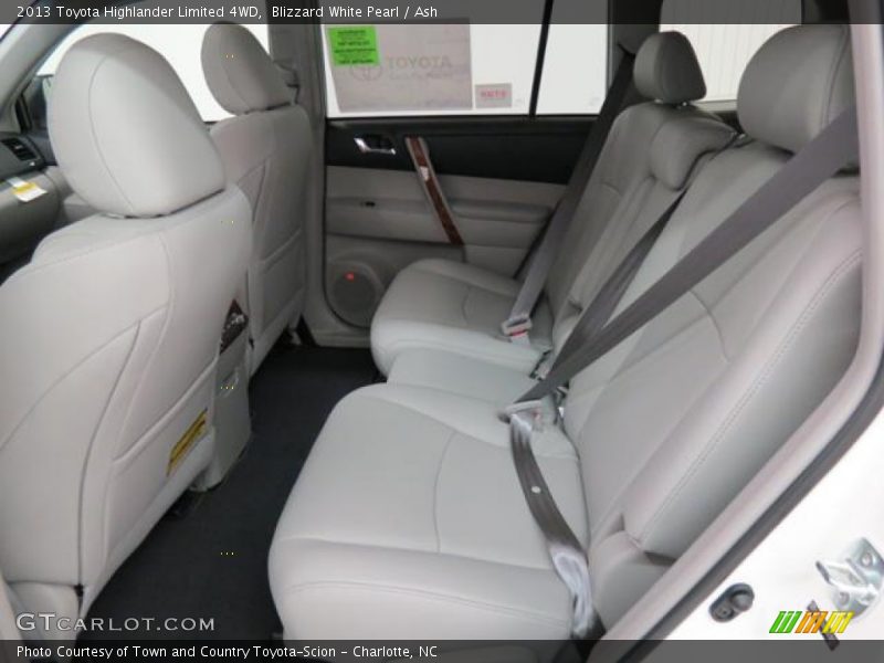 Blizzard White Pearl / Ash 2013 Toyota Highlander Limited 4WD