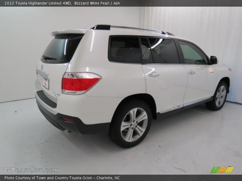 Blizzard White Pearl / Ash 2013 Toyota Highlander Limited 4WD