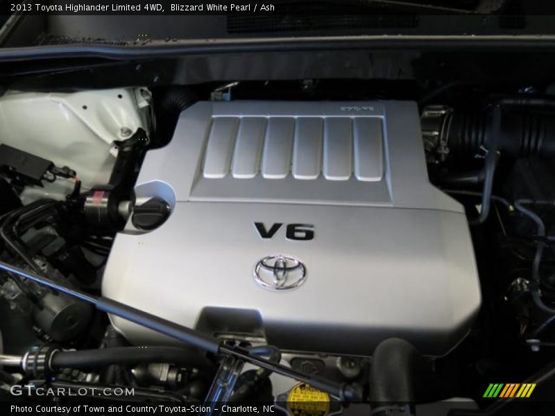Blizzard White Pearl / Ash 2013 Toyota Highlander Limited 4WD
