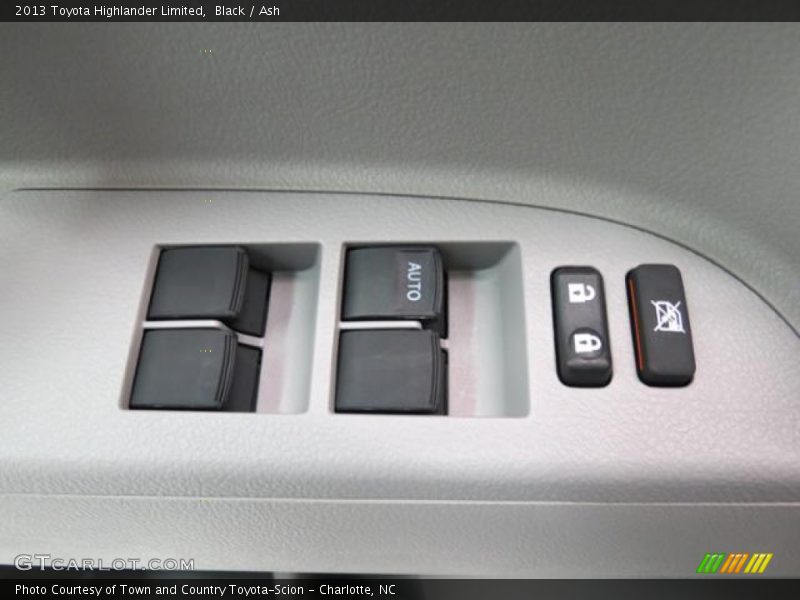 Black / Ash 2013 Toyota Highlander Limited