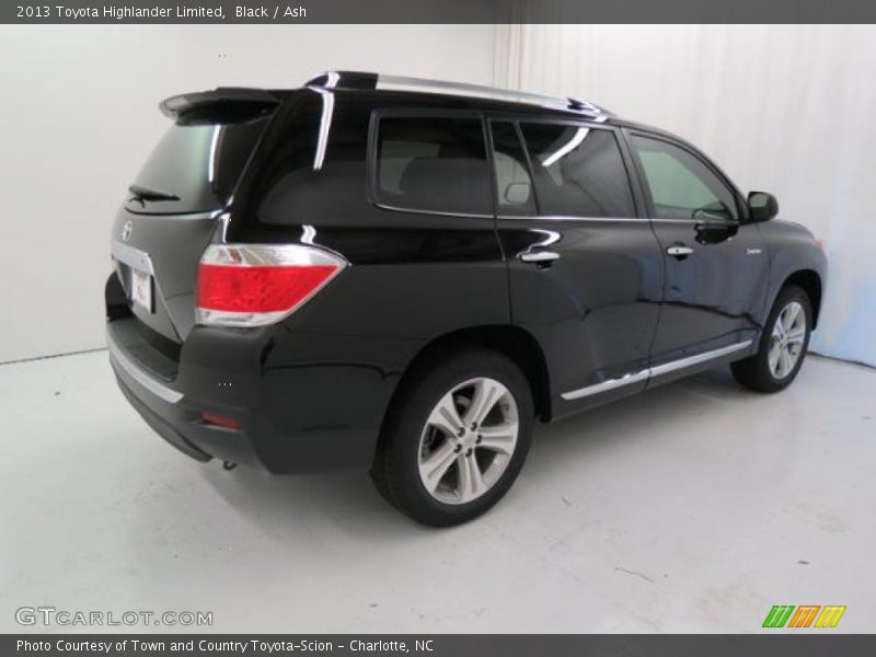 Black / Ash 2013 Toyota Highlander Limited