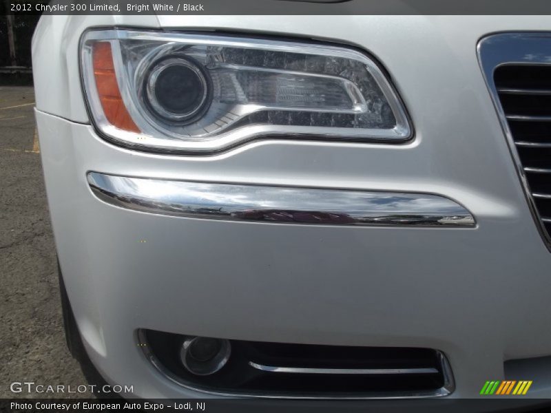 Bright White / Black 2012 Chrysler 300 Limited