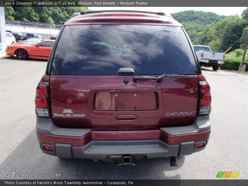 Majestic Red Metallic / Medium Pewter 2004 Chevrolet TrailBlazer EXT LS 4x4