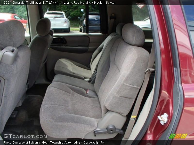 Majestic Red Metallic / Medium Pewter 2004 Chevrolet TrailBlazer EXT LS 4x4