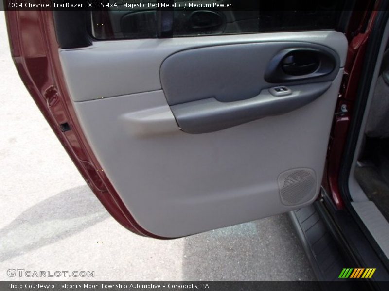 Majestic Red Metallic / Medium Pewter 2004 Chevrolet TrailBlazer EXT LS 4x4