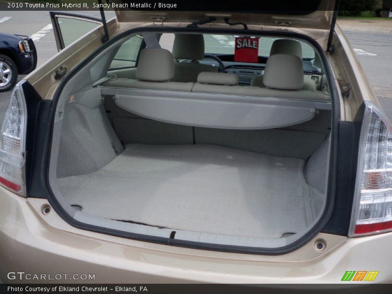  2010 Prius Hybrid III Trunk