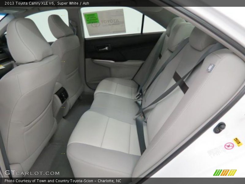 Super White / Ash 2013 Toyota Camry XLE V6