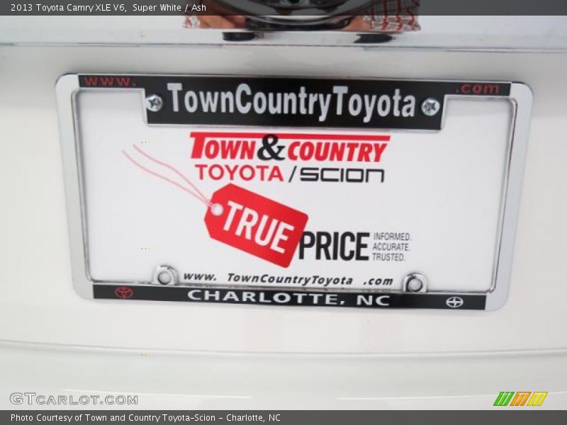 Super White / Ash 2013 Toyota Camry XLE V6