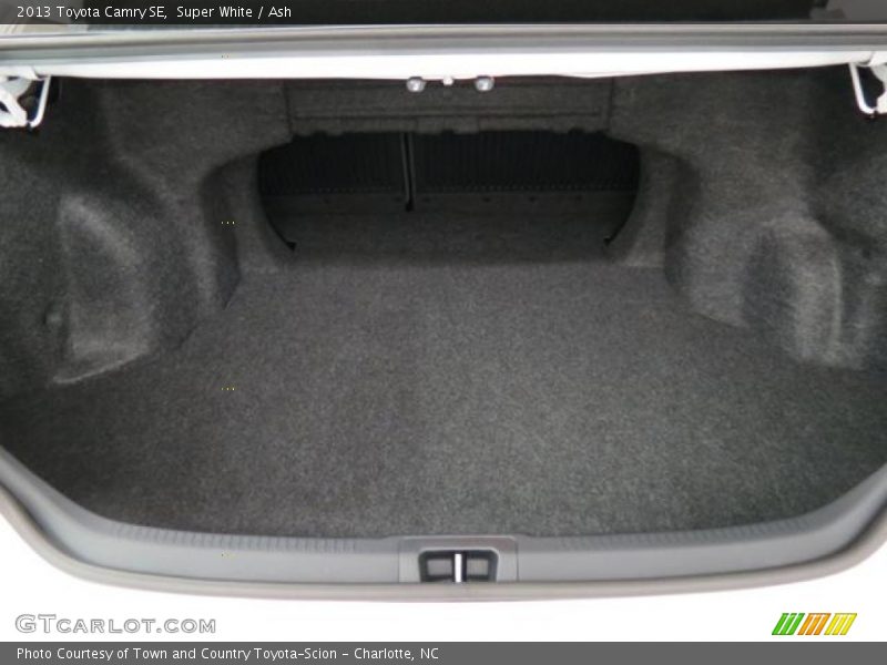 Super White / Ash 2013 Toyota Camry SE