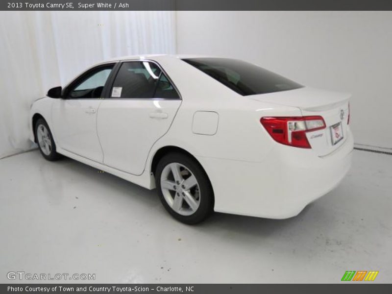Super White / Ash 2013 Toyota Camry SE