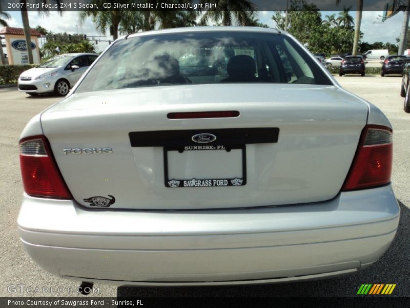 CD Silver Metallic / Charcoal/Light Flint 2007 Ford Focus ZX4 S Sedan