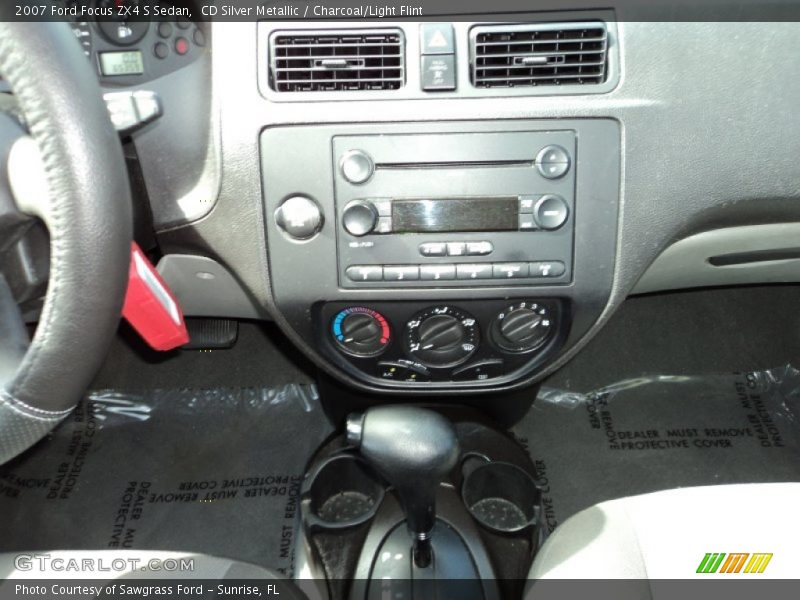 CD Silver Metallic / Charcoal/Light Flint 2007 Ford Focus ZX4 S Sedan