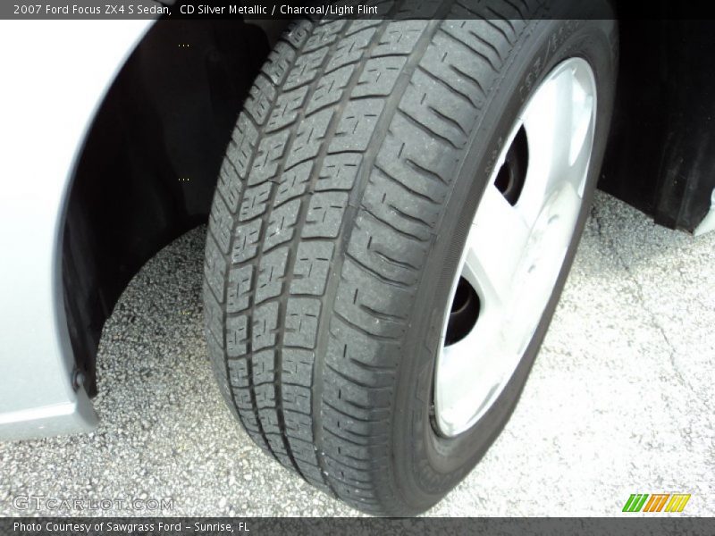 CD Silver Metallic / Charcoal/Light Flint 2007 Ford Focus ZX4 S Sedan