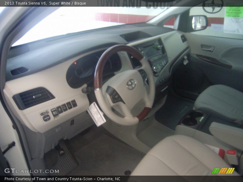Super White / Bisque 2013 Toyota Sienna V6