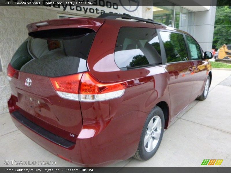 Salsa Red Pearl / Light Gray 2013 Toyota Sienna LE
