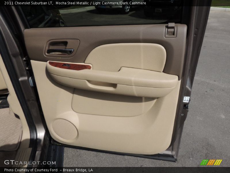 Mocha Steel Metallic / Light Cashmere/Dark Cashmere 2011 Chevrolet Suburban LT