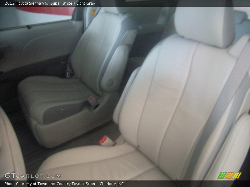 Super White / Light Gray 2013 Toyota Sienna V6