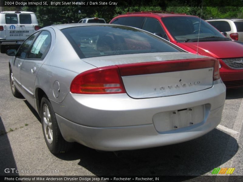 Bright Silver Metallic / Dark Slate Gray 2004 Dodge Intrepid SE