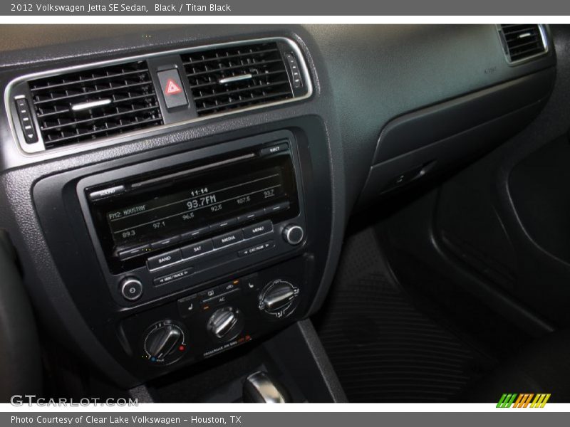 Black / Titan Black 2012 Volkswagen Jetta SE Sedan