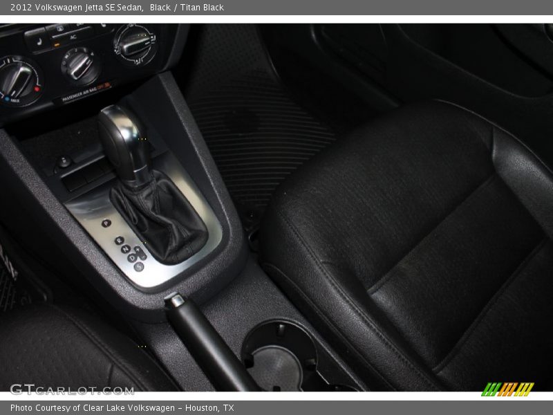 Black / Titan Black 2012 Volkswagen Jetta SE Sedan