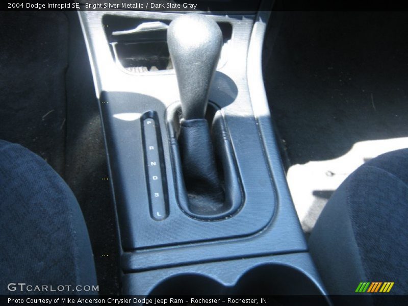 Bright Silver Metallic / Dark Slate Gray 2004 Dodge Intrepid SE