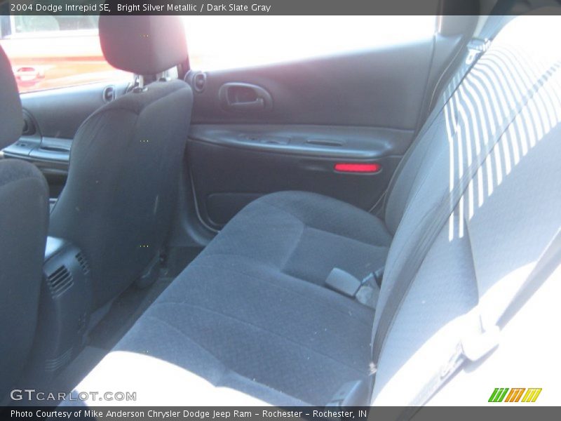 Bright Silver Metallic / Dark Slate Gray 2004 Dodge Intrepid SE