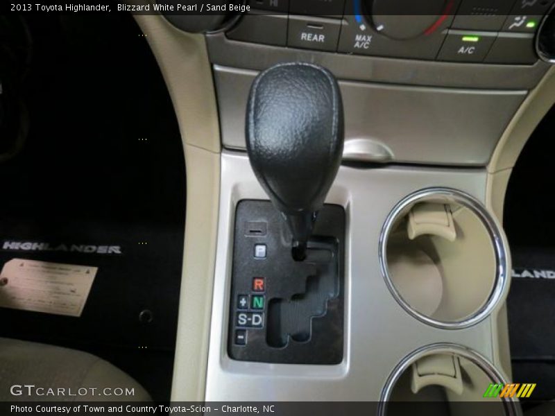 Blizzard White Pearl / Sand Beige 2013 Toyota Highlander