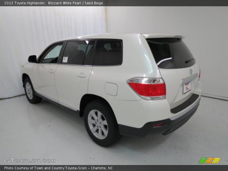 Blizzard White Pearl / Sand Beige 2013 Toyota Highlander