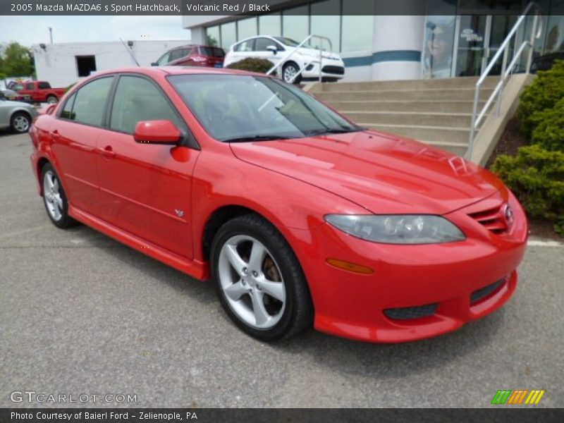 Front 3/4 View of 2005 MAZDA6 s Sport Hatchback