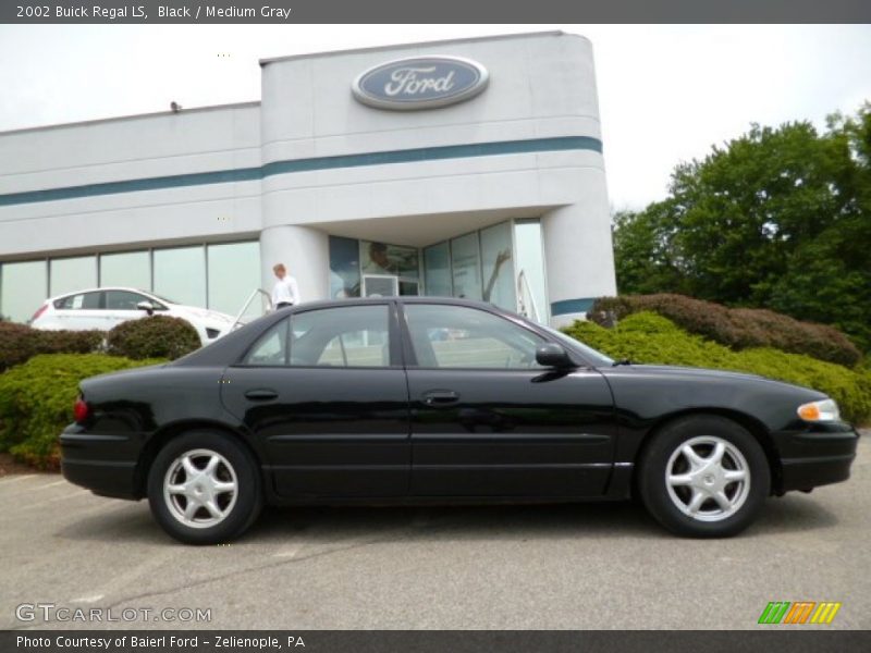 Black / Medium Gray 2002 Buick Regal LS