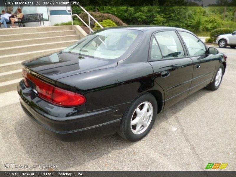Black / Medium Gray 2002 Buick Regal LS