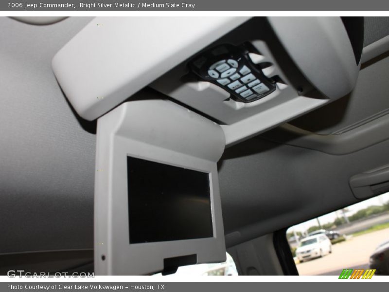Bright Silver Metallic / Medium Slate Gray 2006 Jeep Commander