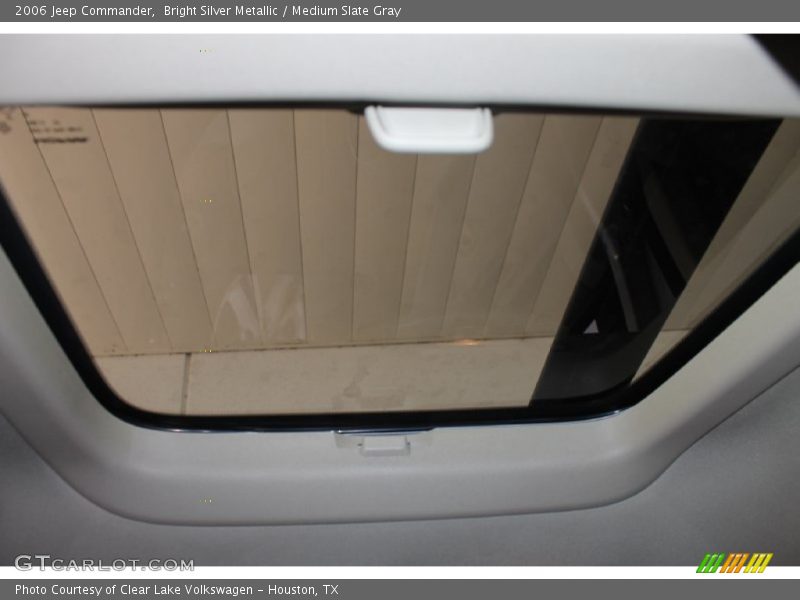 Bright Silver Metallic / Medium Slate Gray 2006 Jeep Commander